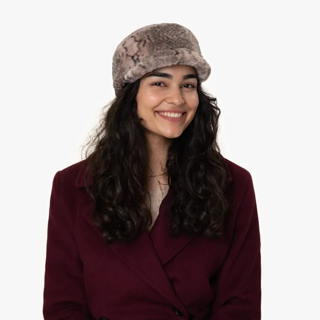 mayser-fijara-fake-fur-ballonm-tze-damen-tiermuster-rosa-baumwollfutter image 1