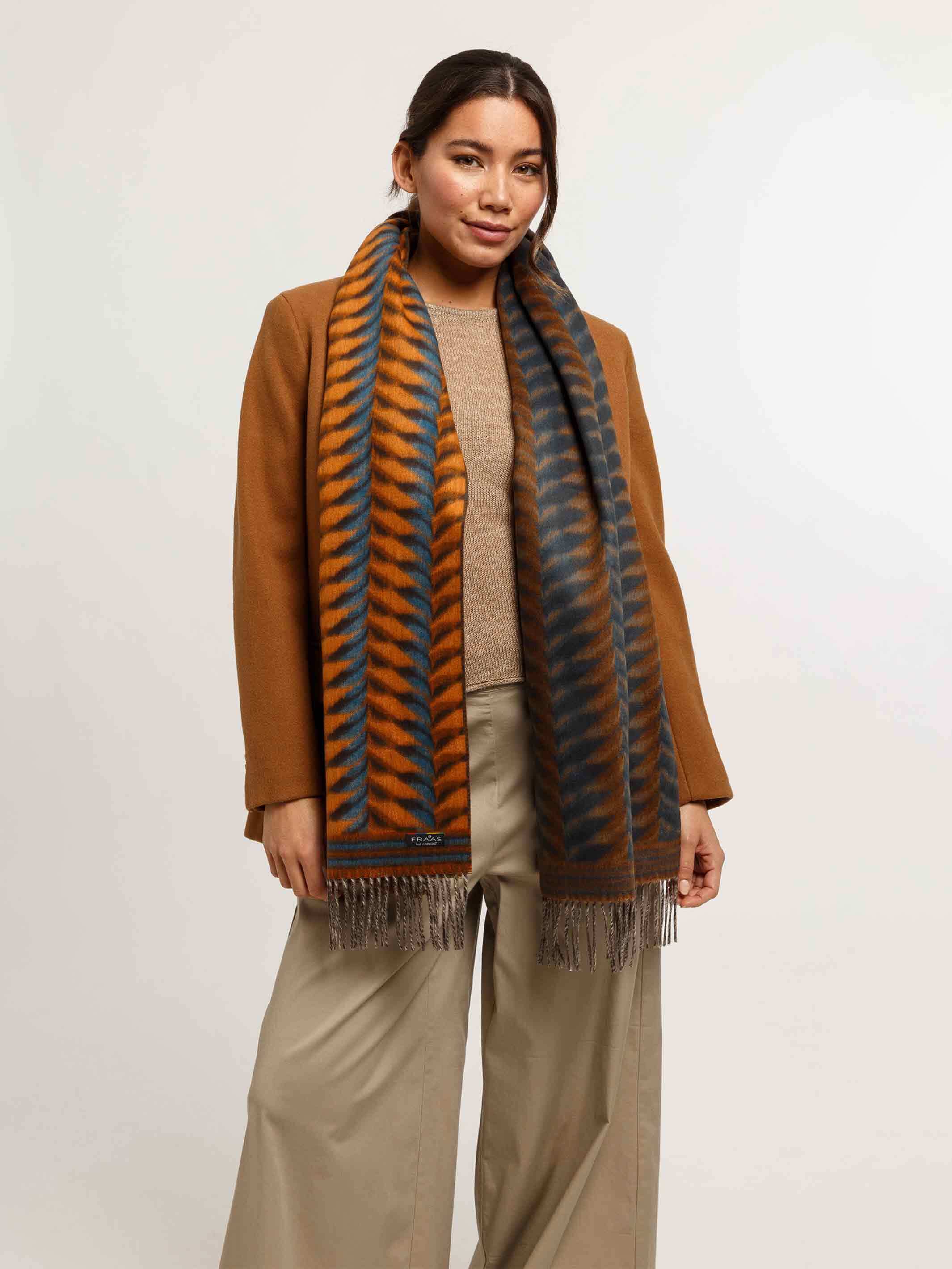 fraas-cashmink-schal-mit-grafischem-zackenmuster-35-x-200-cm image 1