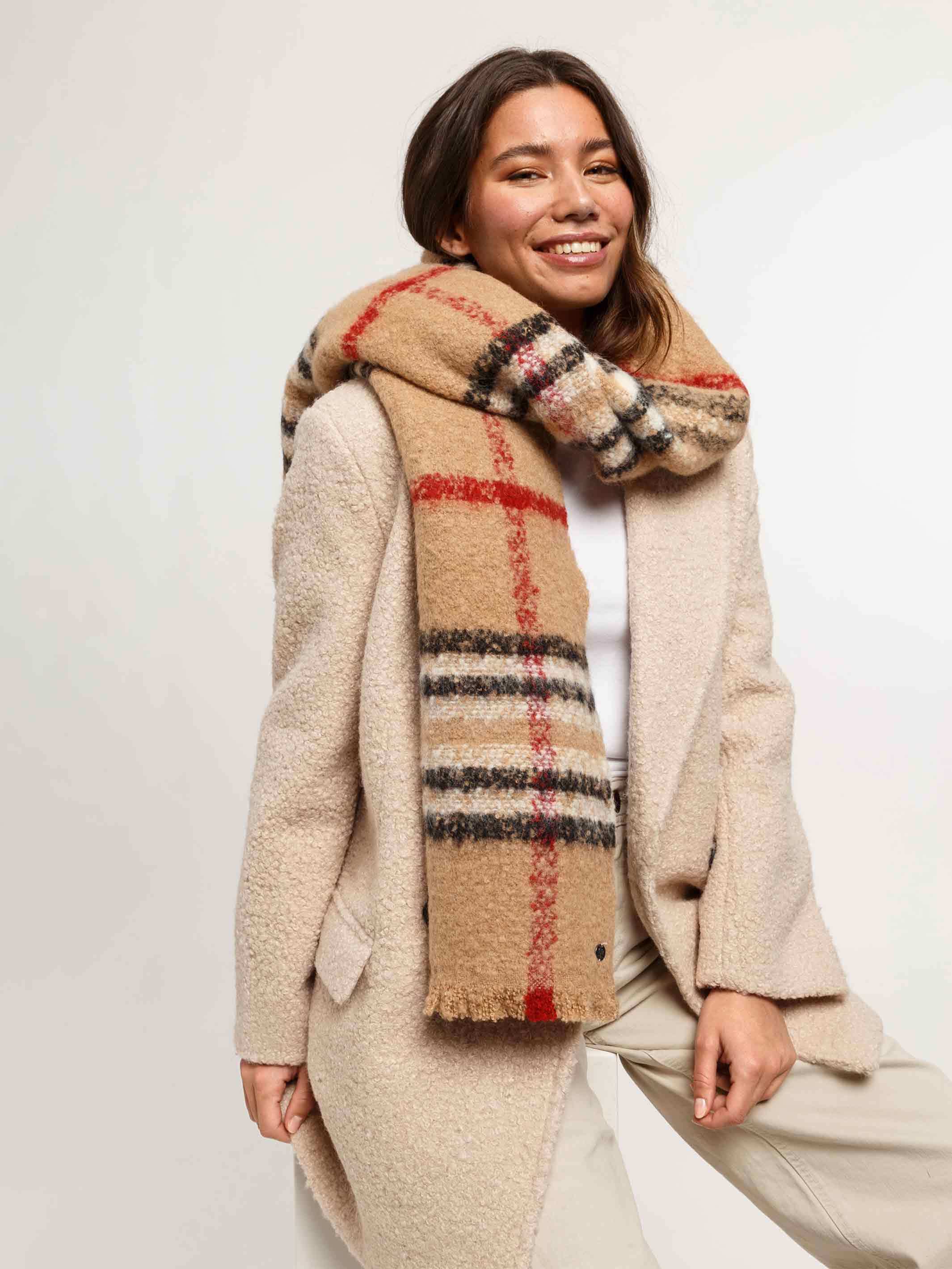 fraas-schal-mit-fraas-plaid-karo-kuschelschal-40-x-200-cm-mit-wollanteil image 5