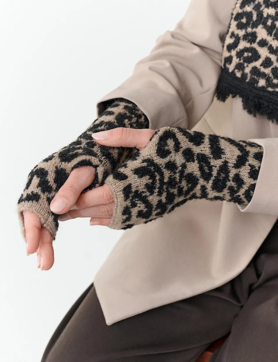 fraas-handstulpen-leo-design-sustainability-edition-8-x-22-cm image 1