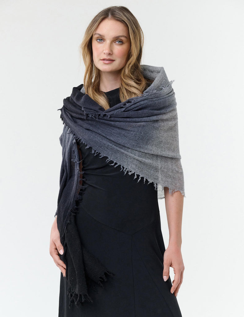 fraas-wollschal-im-ombr-verlauf-aus-reiner-wolle-80-x-190-cm image 1