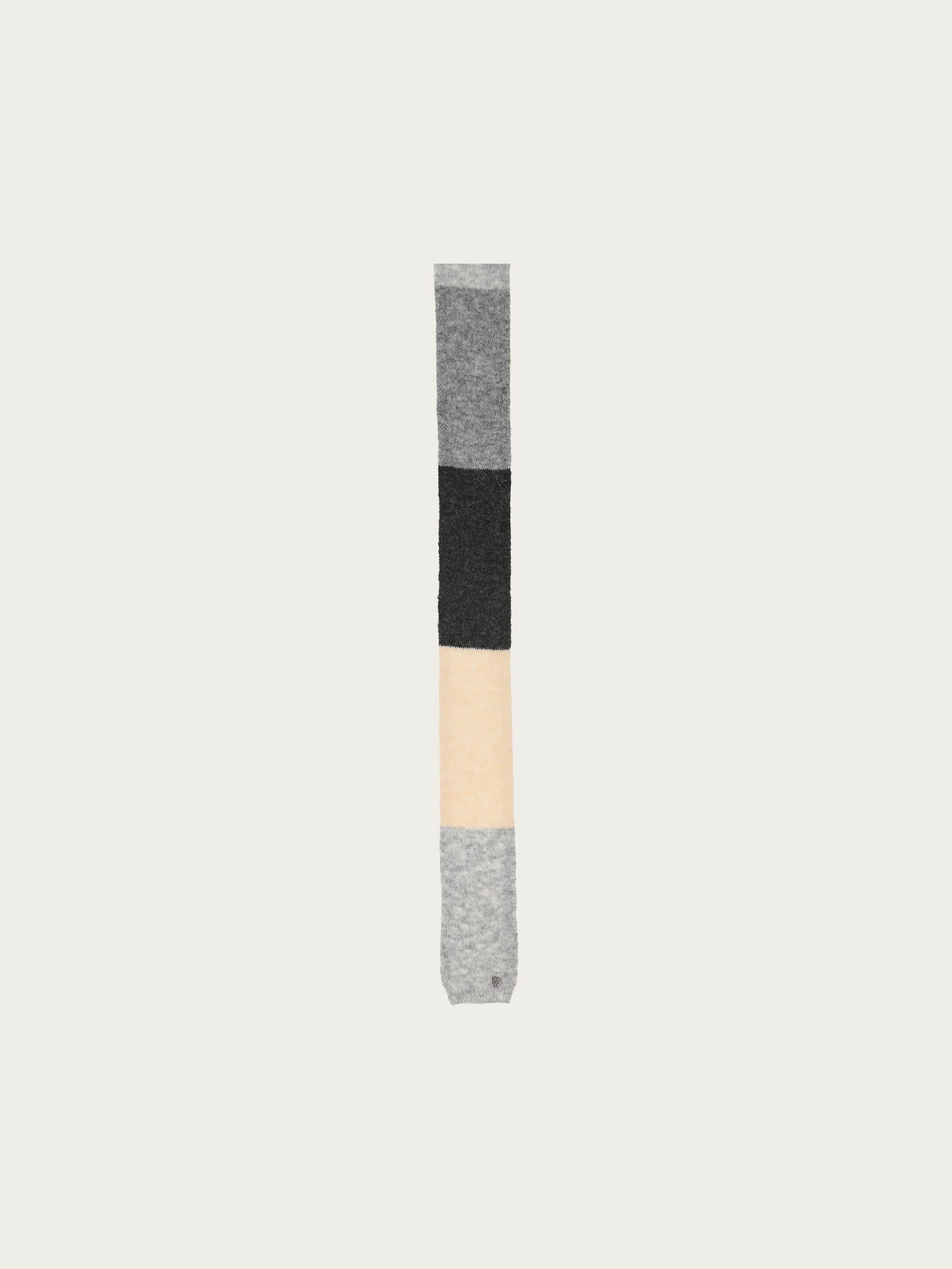 fraas-sustainability-edition-schmaler-strickschal-mit-colour-blocks-11-x-220-cm- image 3