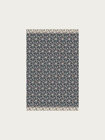 fraas-sustainability-edition-wohndecke-mit-grafik-design-130-x-200-cm-made-in-ge image 2