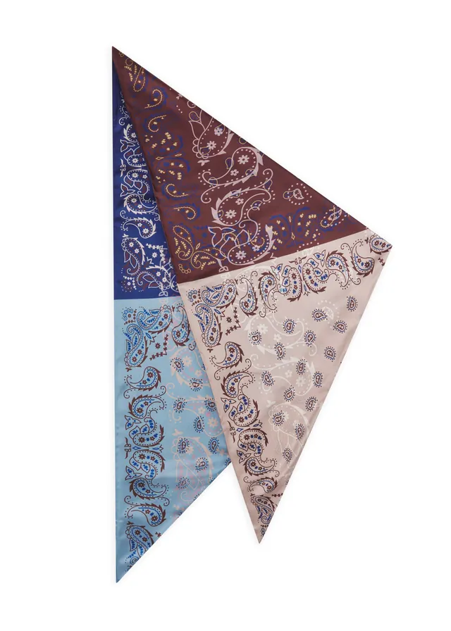 codello-dreieckstuch-aus-seide-mit-paisley-muster image 1