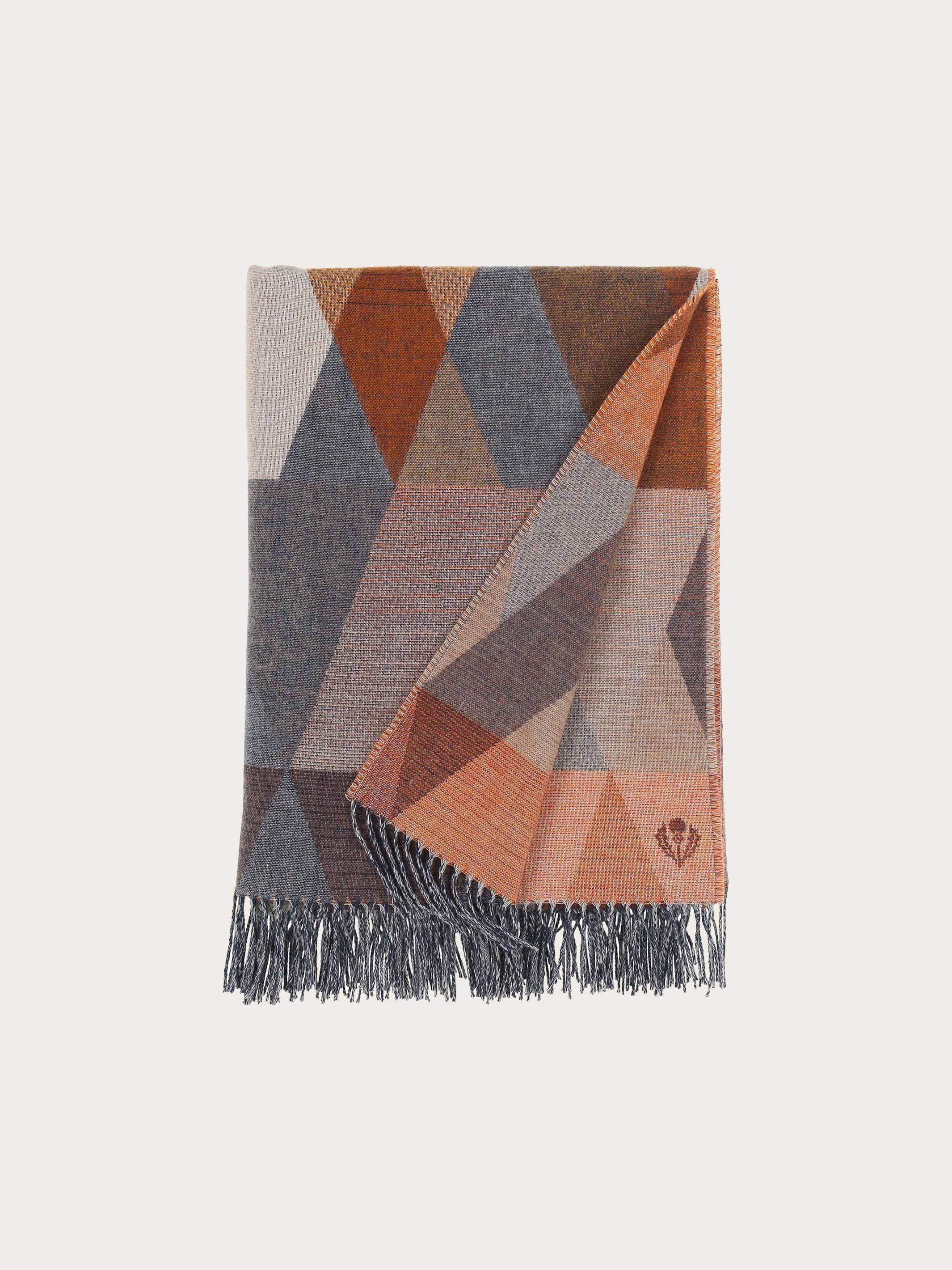 fraas-sustainability-edition-cashmink-decke-dreieck-design-130-x-200-cm-made-in- image 4