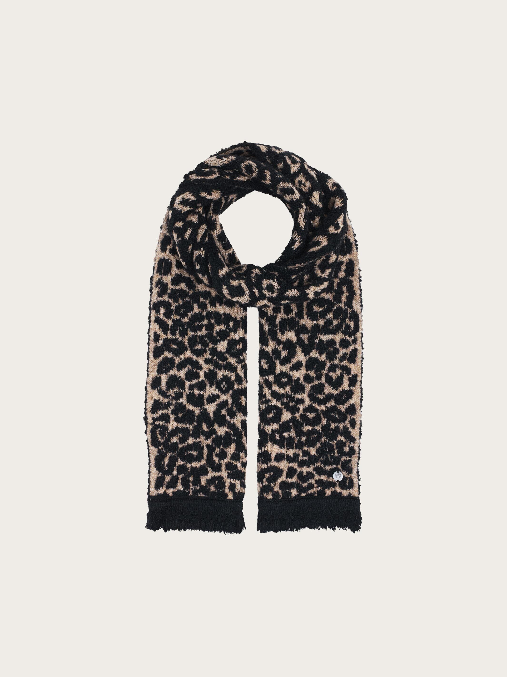 fraas-sustainability-edition-schmaler-strickschal-mit-leo-design-15-x-161-cm image 2