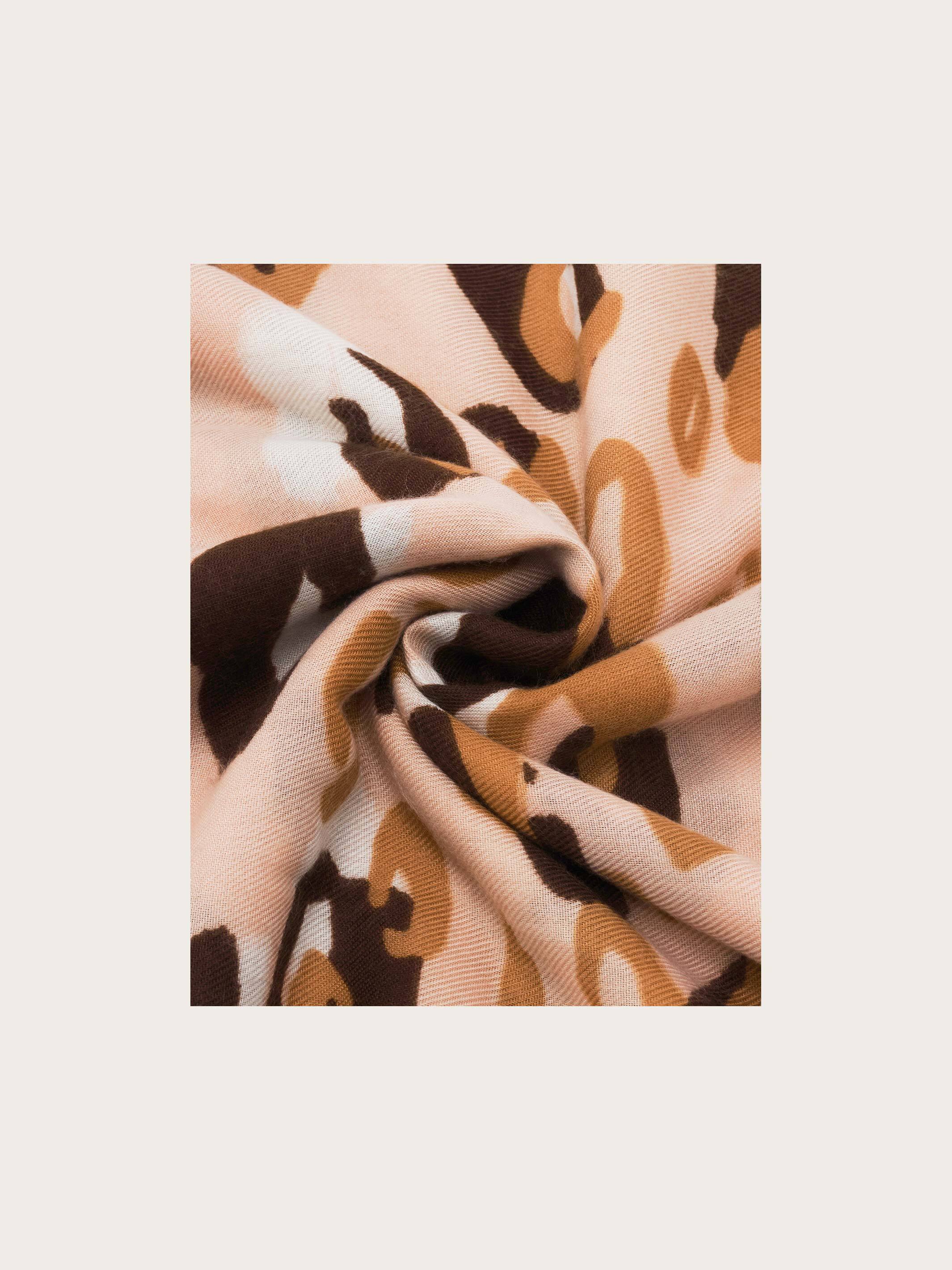 fraas-stola-mit-xl-leo-print-im-kringel-stil-84-x-180-cm image 8