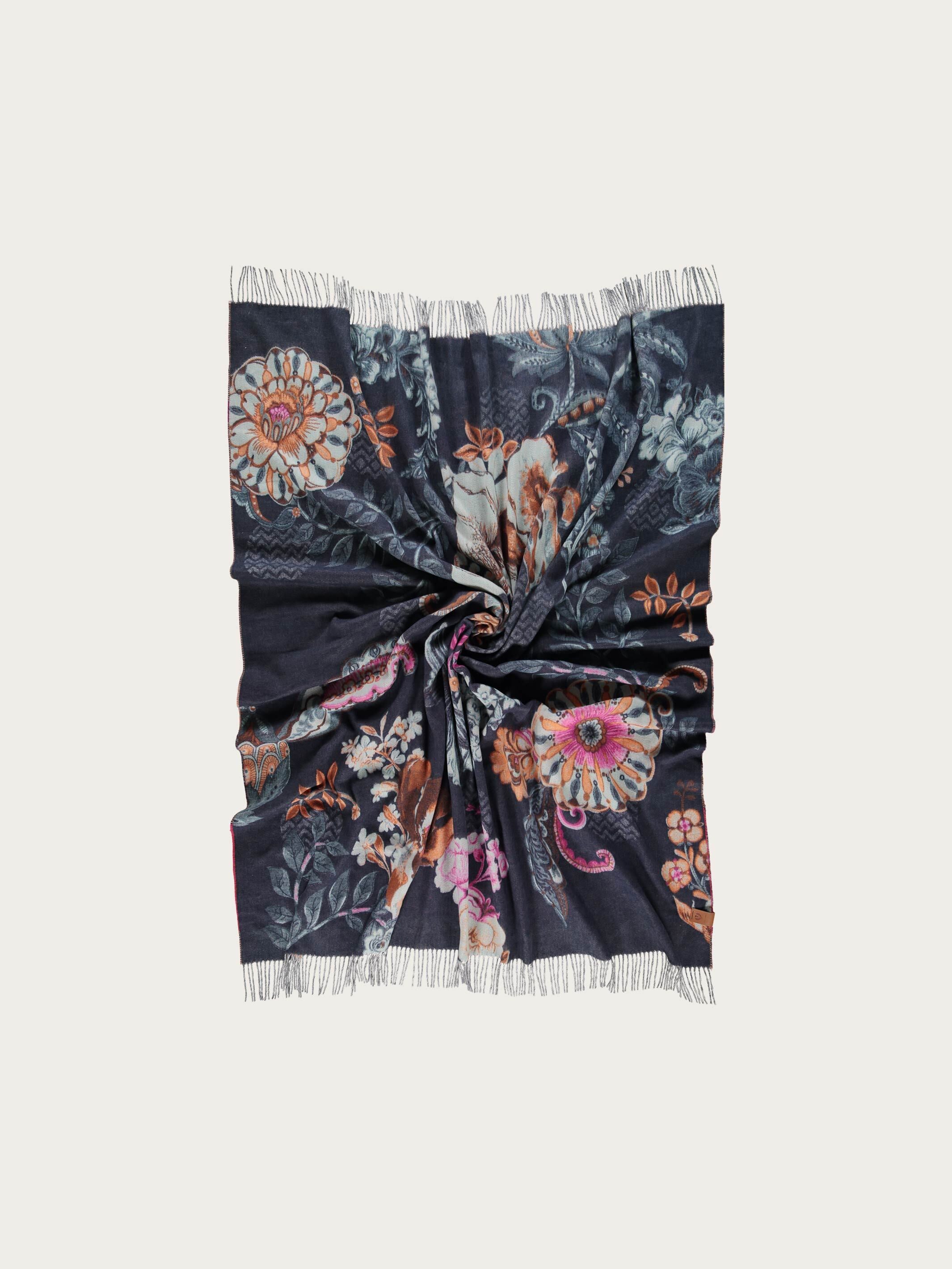 fraas-sustainability-edition-cashmink-decke-mit-blumenranken-design-made-in-germ image 2