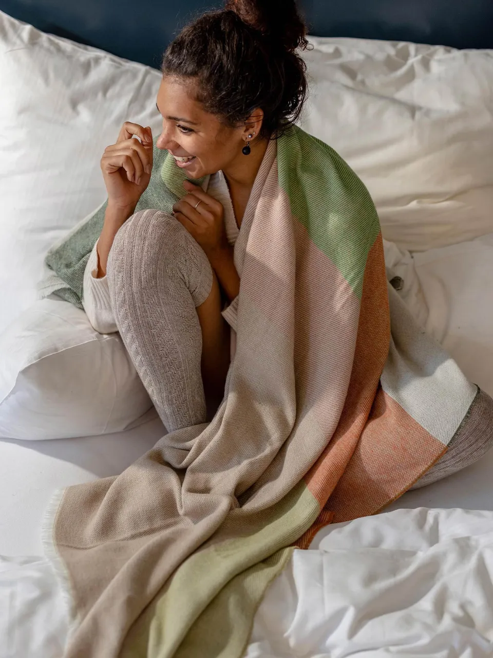 fraas-sustainability-edition-wohndecke-asymmetrische-farb-bl-cke-130-x-200-cm-ma image 1