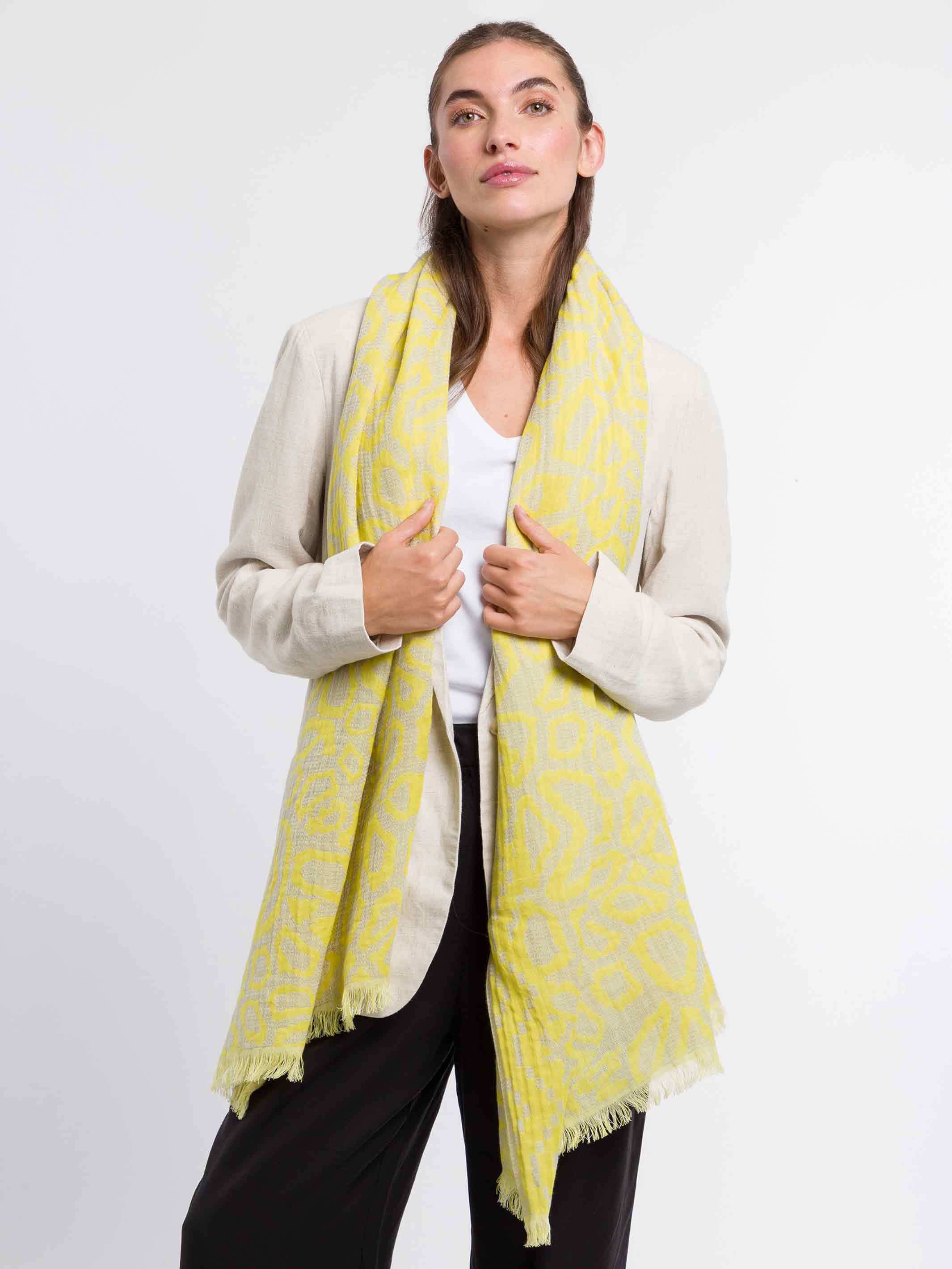 fraas-sustainability-stola-baumwolle-boho-design-70-x-180-cm image 5