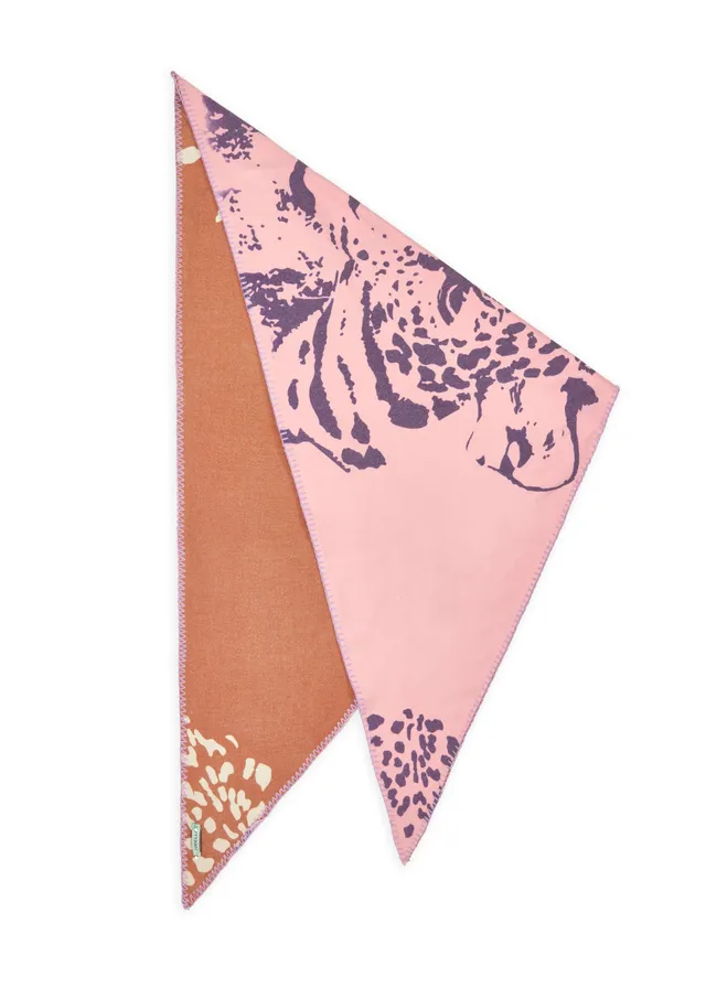 codello-kaschmirweiches-dreieckstuch-mit-leoparden-motiv image 1