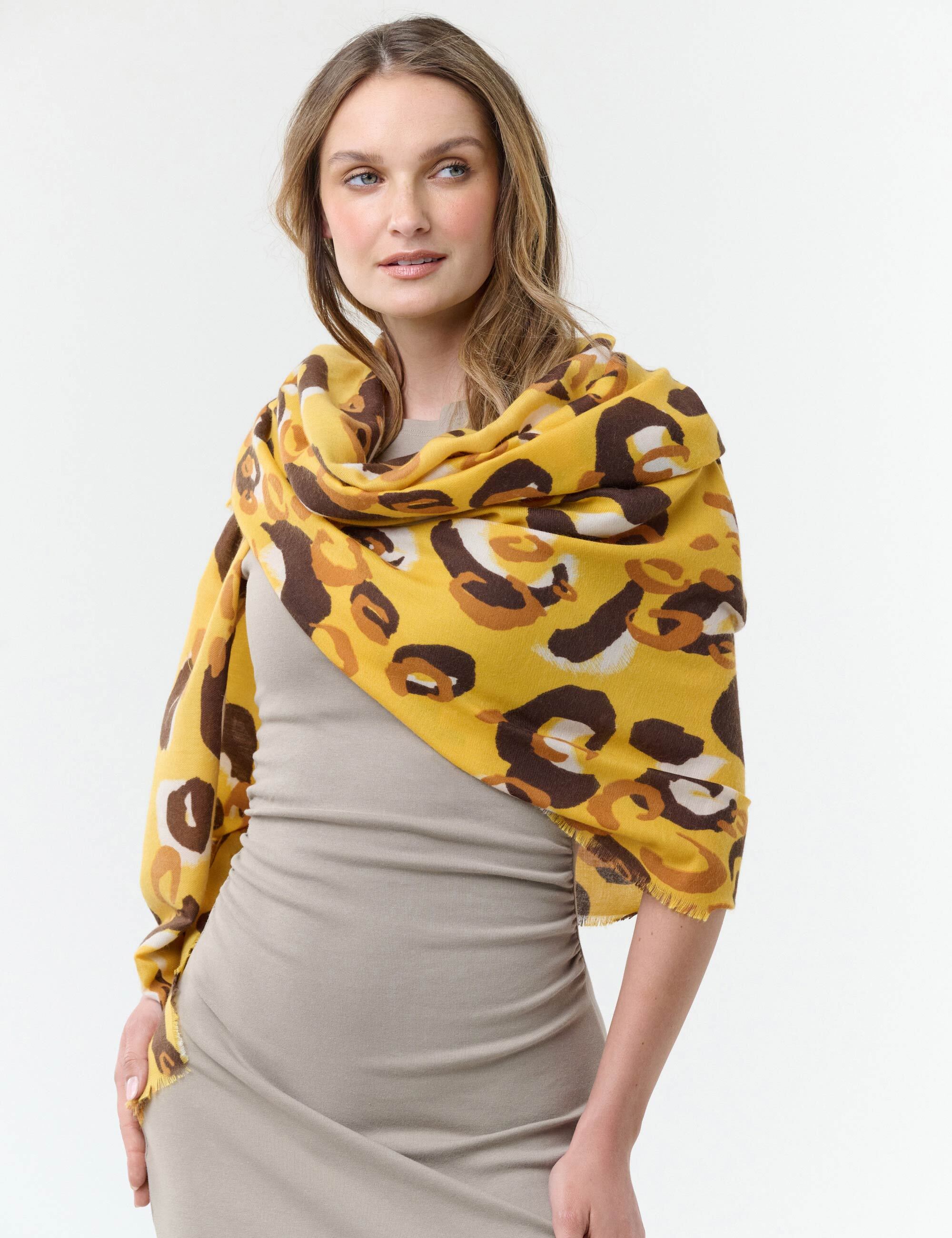 fraas-stola-mit-xl-leo-print-im-kringel-stil-84-x-180-cm image 5
