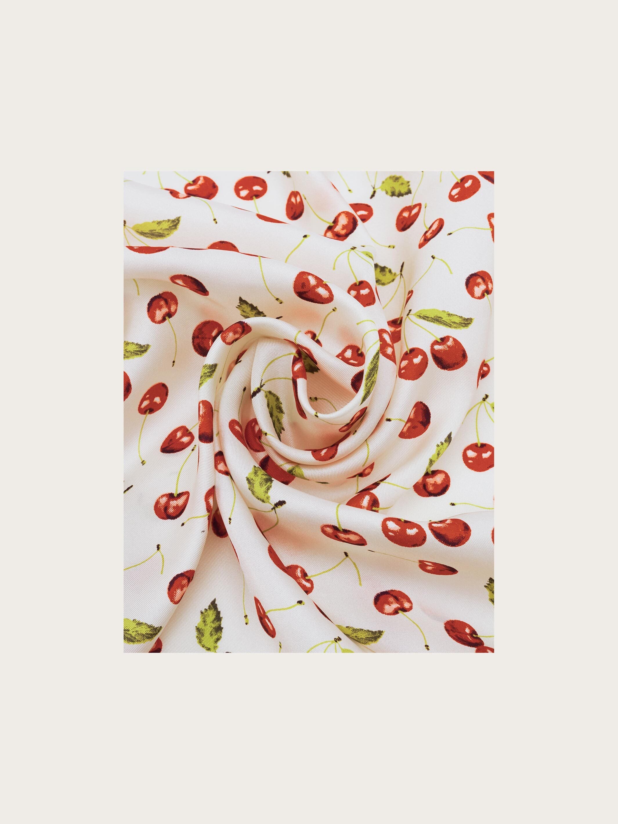 fraas-dreieckstuch-kirschen-print-aus-100-seide-96-x-146-cm image 8