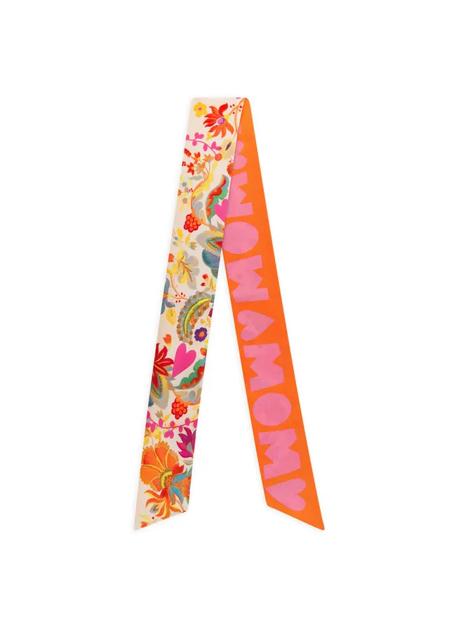 codello-twilly-aus-seide-mit-blumenmuster-und-love-mom-schriftzug image 1
